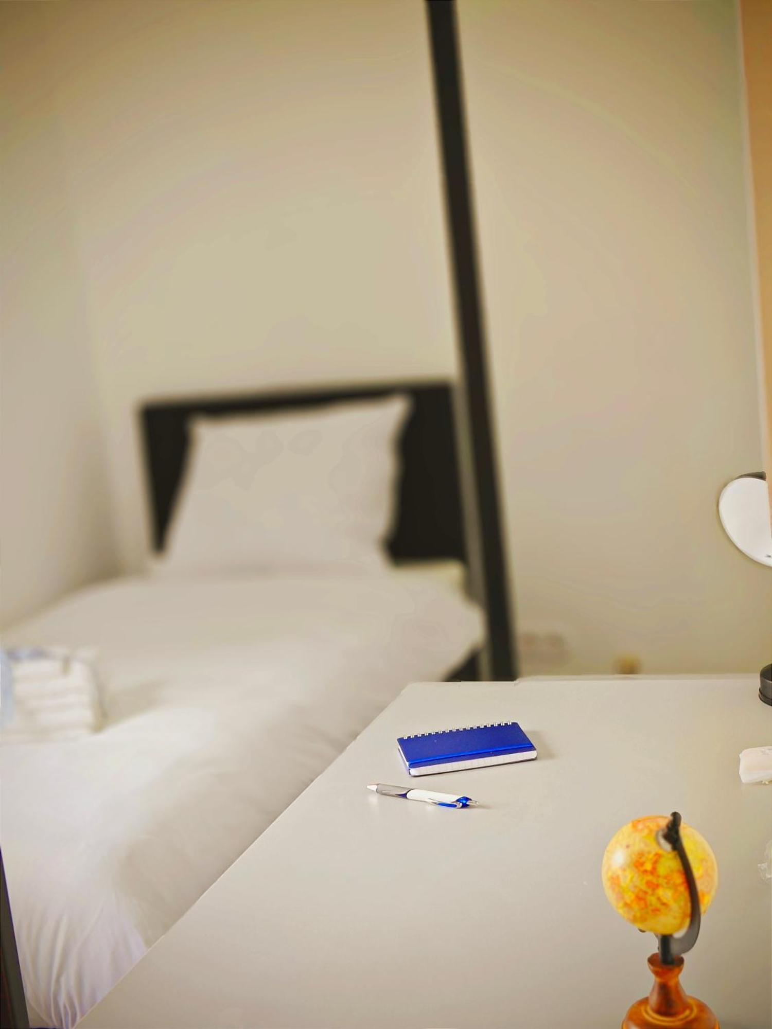 Jakz Hotel Хертен Экстерьер фото