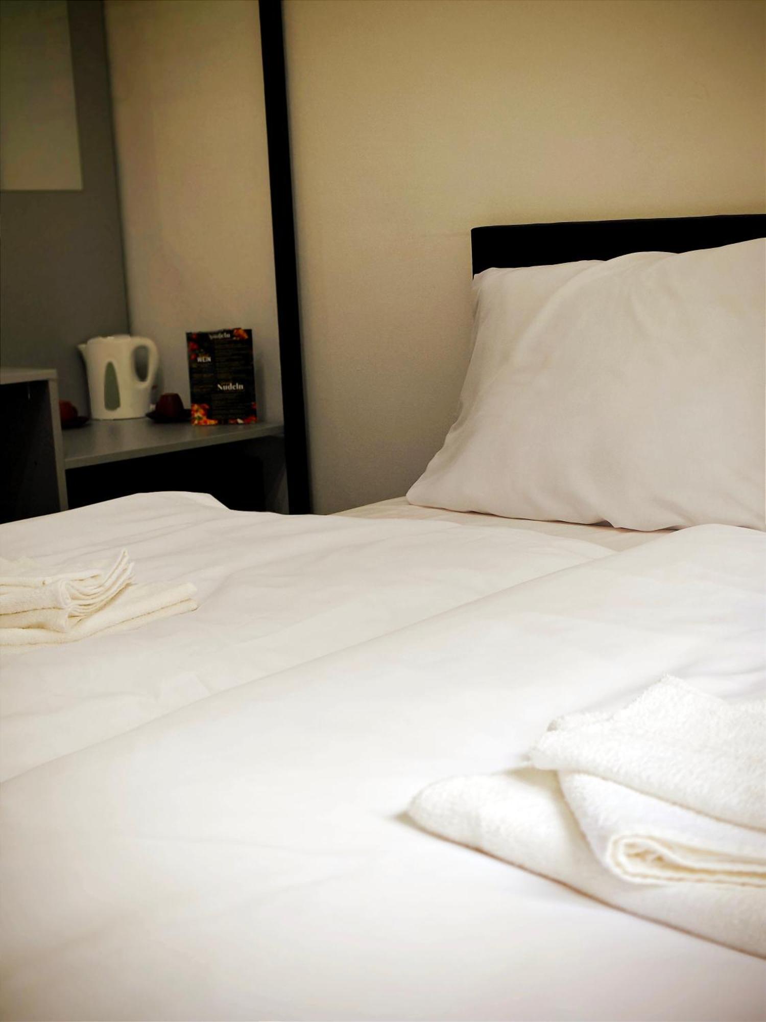 Jakz Hotel Хертен Экстерьер фото
